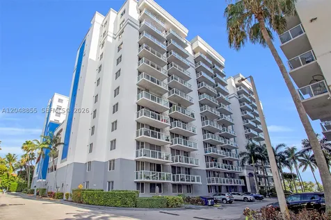 5091 NW 7th Street Miami FL 33126