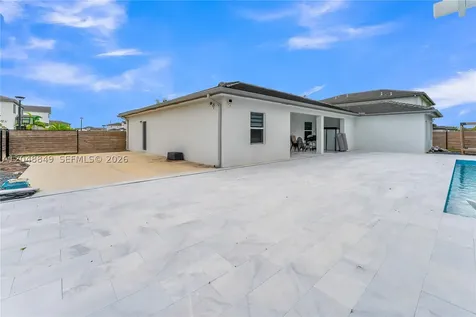 21100 SW 127th Place Miami FL 33177