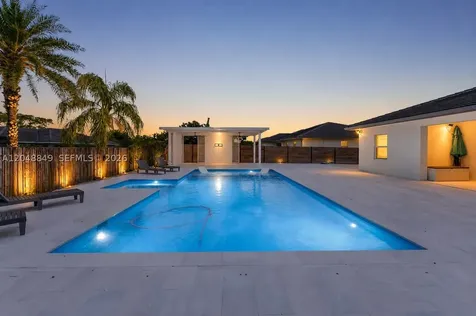 21100 SW 127th Place Miami FL 33177