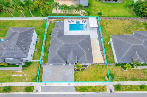 21100 SW 127th Place Miami FL 33177