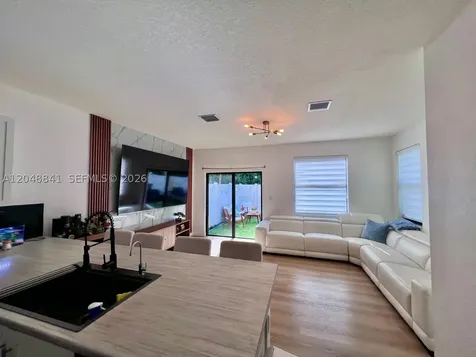 10939 W 32nd Lane Hialeah FL 33018