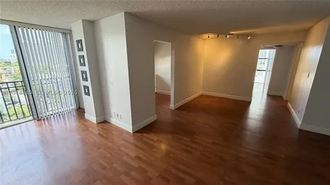 17021 N Bay Road Sunny Isles Beach FL 33160