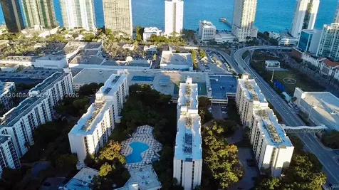 17021 N Bay Road Sunny Isles Beach FL 33160