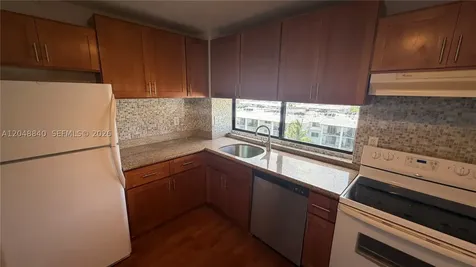 17021 N Bay Road Sunny Isles Beach FL 33160
