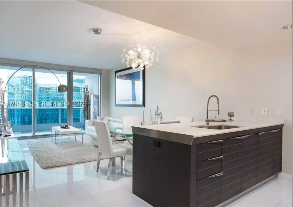 200 Biscayne Boulevard Way Miami FL 33131