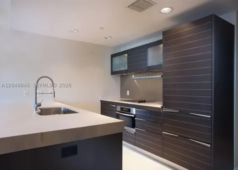 200 Biscayne Boulevard Way Miami FL 33131