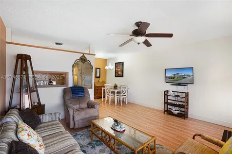 820 SW 11th Avenue Hallandale Beach FL 33009