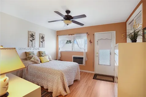 820 SW 11th Avenue Hallandale Beach FL 33009