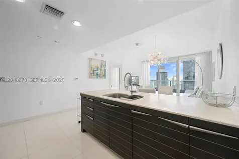 200 Biscayne Boulevard Way Miami FL 33131