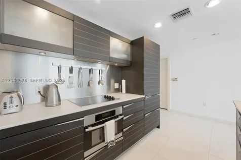 200 Biscayne Boulevard Way Miami FL 33131