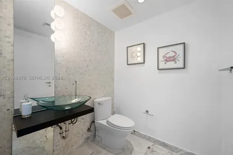 200 Biscayne Boulevard Way Miami FL 33131