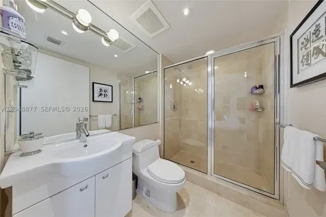 17201 Collins Avenue Sunny Isles Beach FL 33160