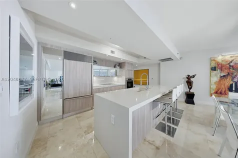 17201 Collins Avenue Sunny Isles Beach FL 33160