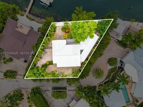 154 Redwing Road Tavernier FL 33070