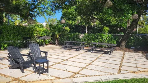 461 Ives Dairy Road Miami FL 33179