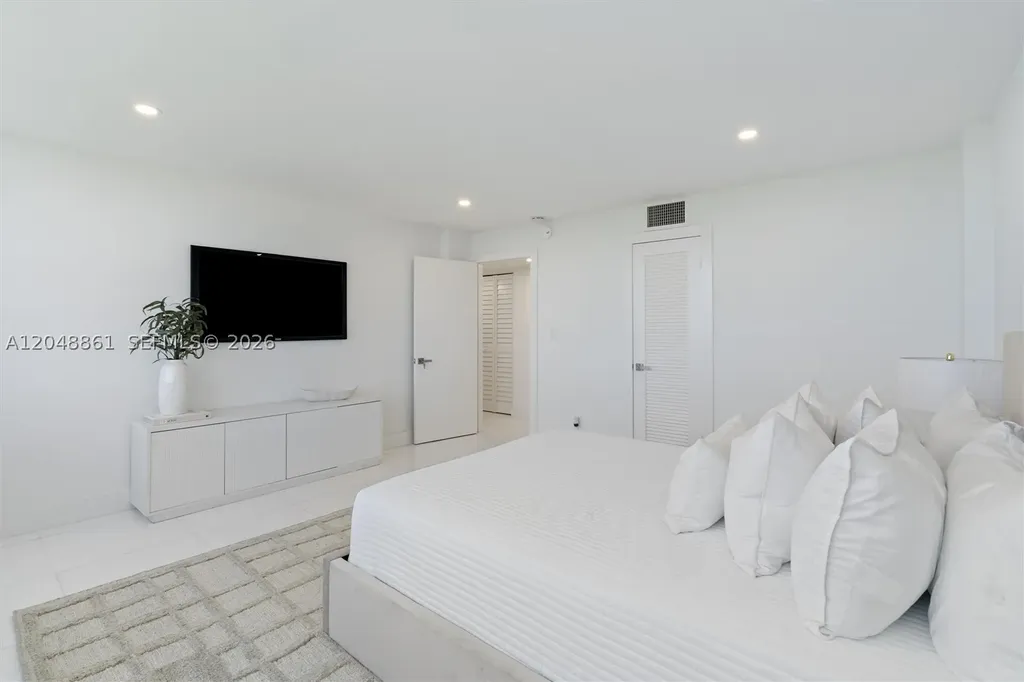 1180 S Ocean Boulevard Boca Raton FL 33432