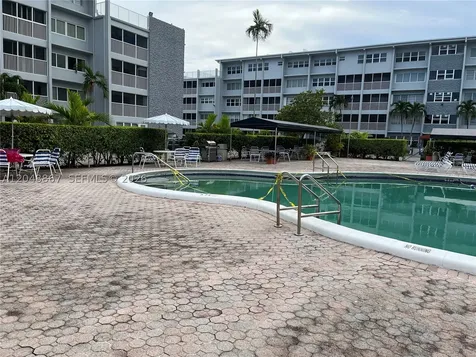 410 SE 2nd Street Hallandale Beach FL 33009