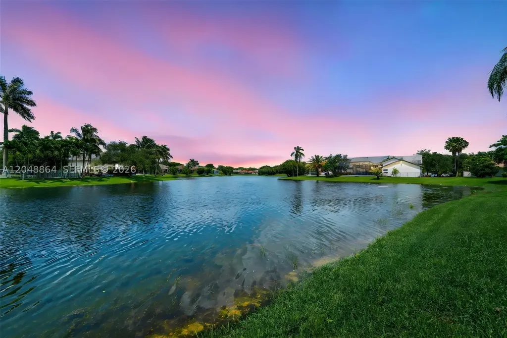 5242 NW 109th Lane Coral Springs FL 33076