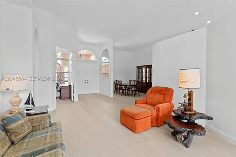 5242 NW 109th Lane Coral Springs FL 33076
