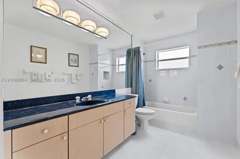 5242 NW 109th Lane Coral Springs FL 33076
