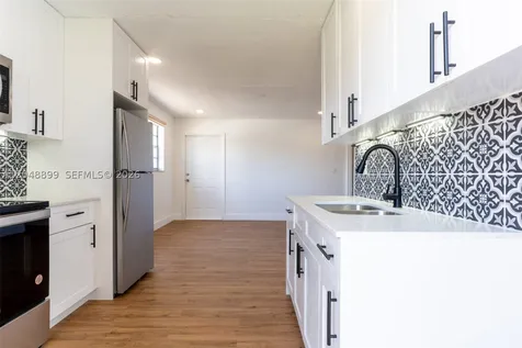 329 SE 2nd Street Hallandale Beach FL 33009