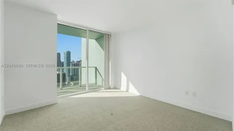 Miami FL 33132