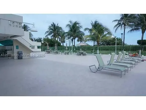 2899 Collins Avenue Miami Beach FL 33140