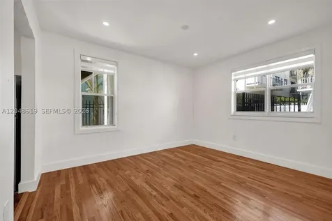 935 Meridian Avenue Miami Beach FL 33139