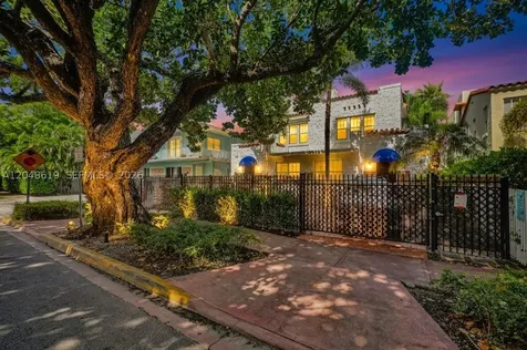 935 Meridian Avenue Miami Beach FL 33139