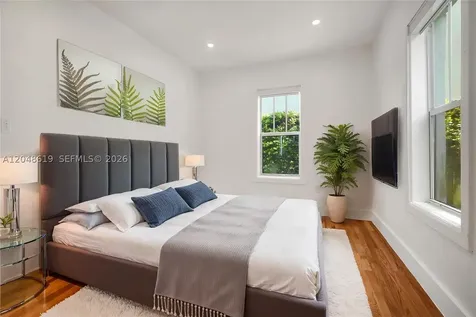 935 Meridian Avenue Miami Beach FL 33139