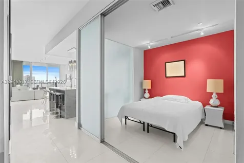 900 Biscayne Boulevard Miami FL 33132