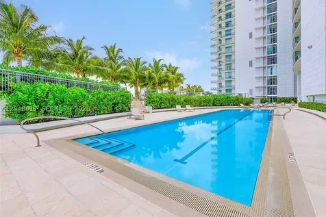 900 Biscayne Boulevard Miami FL 33132