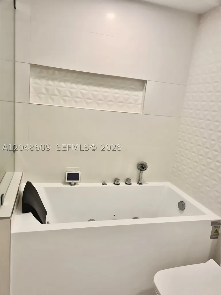 3001 S Ocean Drive Hollywood FL 33019