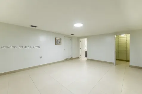 2610 W 65th Street Hialeah FL 33016