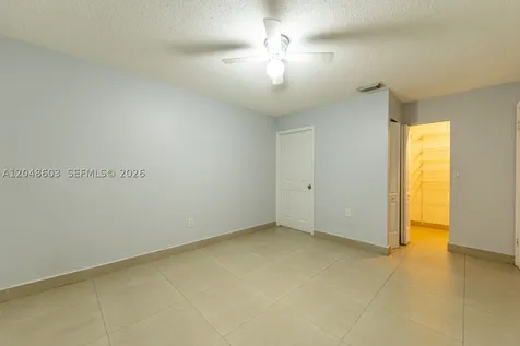 2610 W 65th Street Hialeah FL 33016