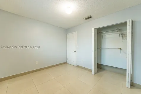2610 W 65th Street Hialeah FL 33016