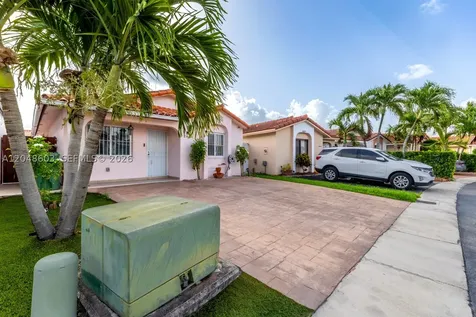 2610 W 65th Street Hialeah FL 33016