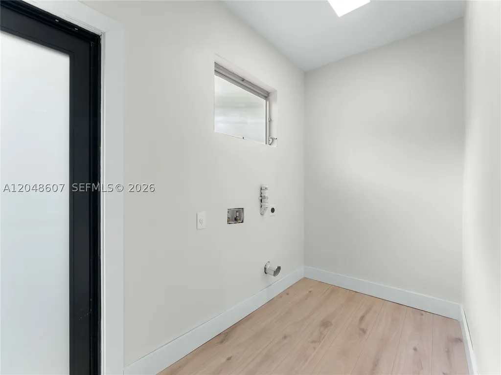 801 S Palmway Lake Worth FL 33460