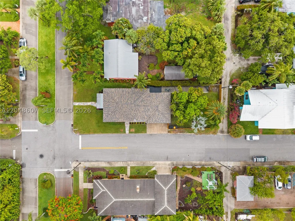 801 S Palmway Lake Worth FL 33460