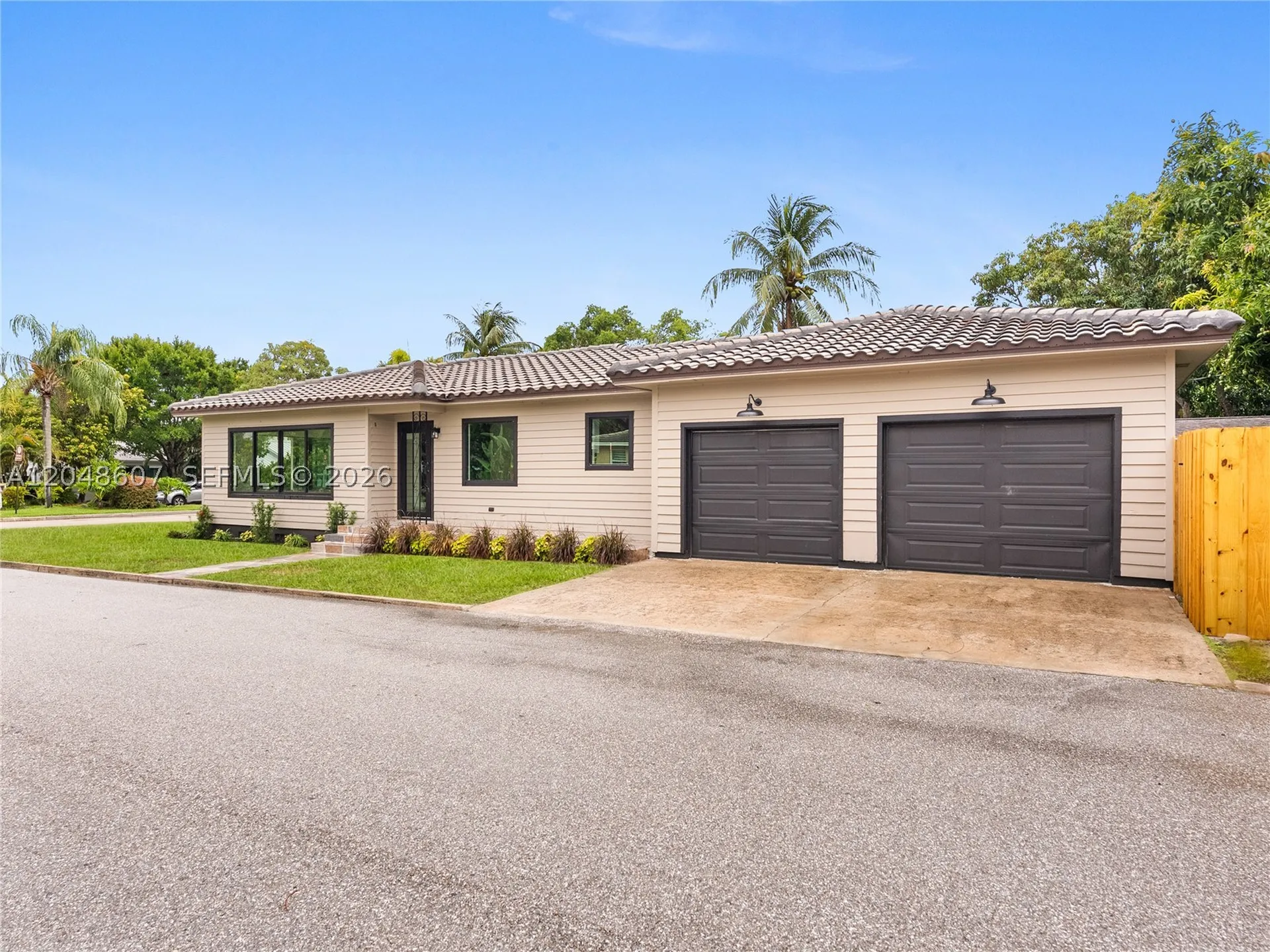 801 S Palmway Lake Worth FL 33460