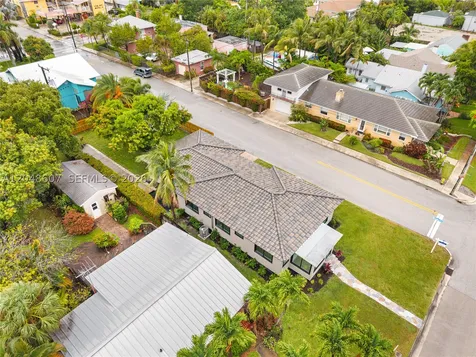 801 S Palmway Lake Worth FL 33460