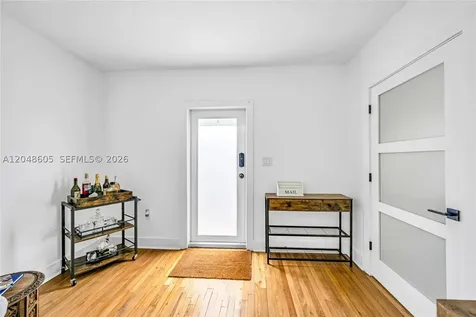 250 NW 40th Avenue Miami FL 33126