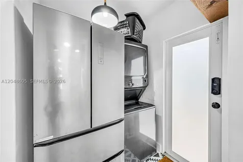 250 NW 40th Avenue Miami FL 33126