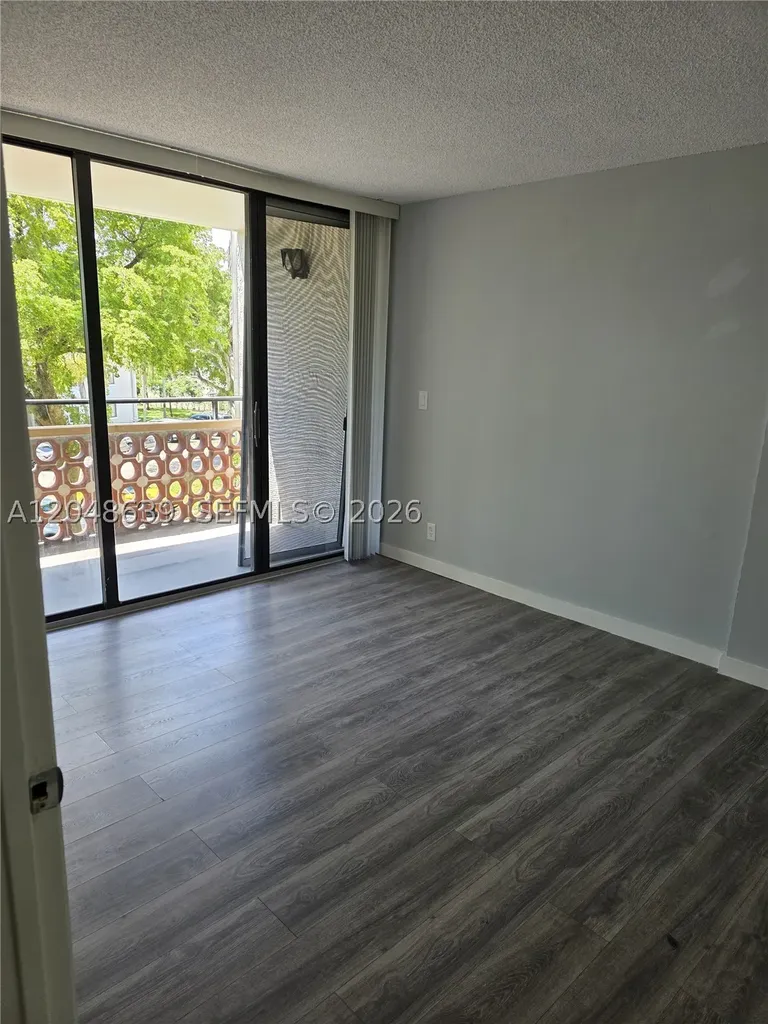 4222 Inverrary Boulevard Lauderhill FL 33319
