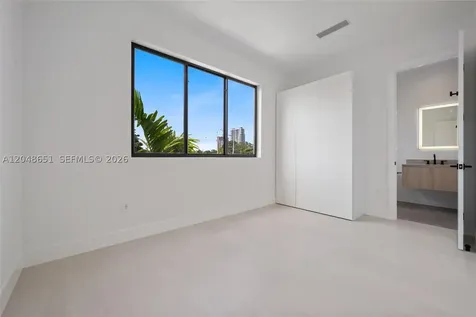2787 SW 34th Avenue Miami FL 33133