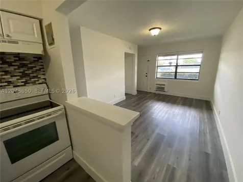 380 SE 12th Avenue Deerfield Beach FL 33441