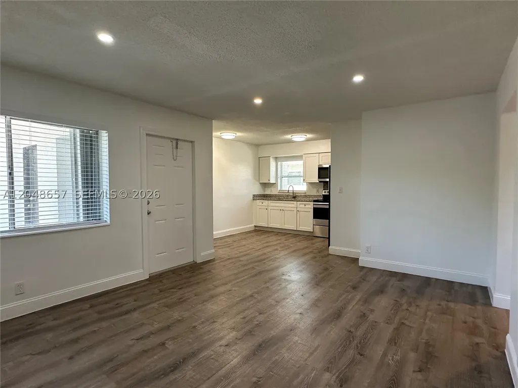 2401 NW 9th Avenue Wilton Manors FL 33311