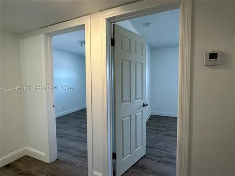 2401 NW 9th Avenue Wilton Manors FL 33311