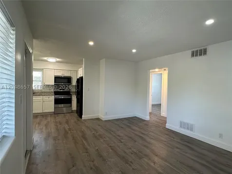 2401 NW 9th Avenue Wilton Manors FL 33311