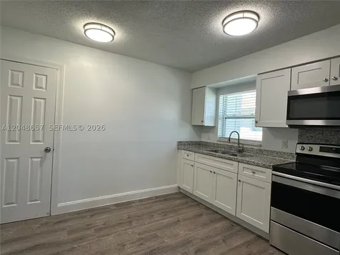 2401 NW 9th Avenue Wilton Manors FL 33311